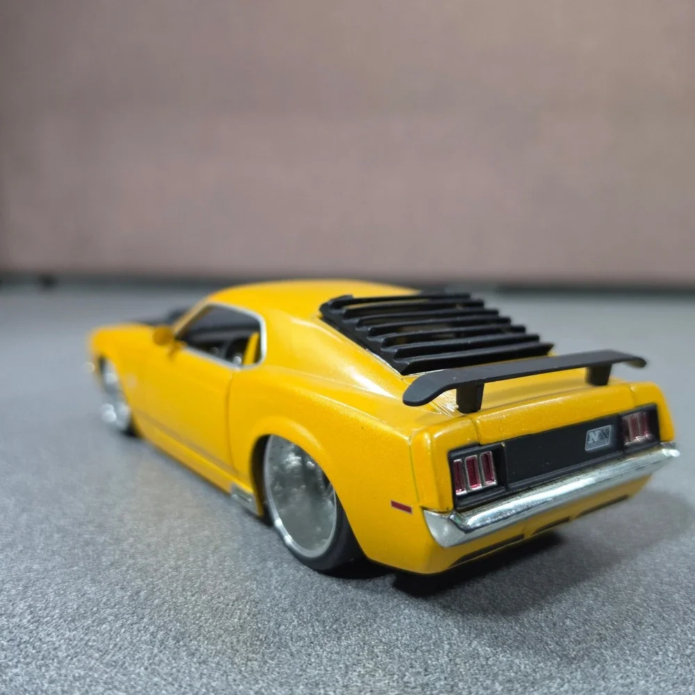 Jada Toys Bigtime Muscle 1970 Ford Mustang Boss 429 1:24 Yellow Fair Custom